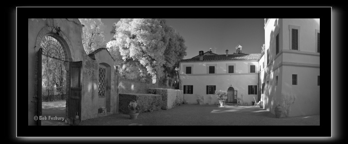 Aureli-courtyard_780.tif